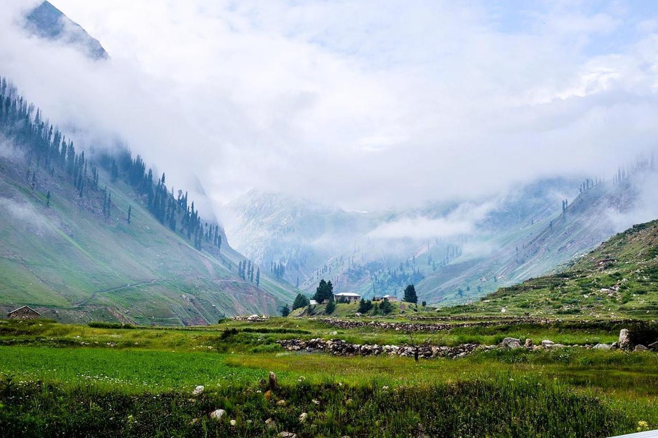 Hotel Home Naran Exterior photo